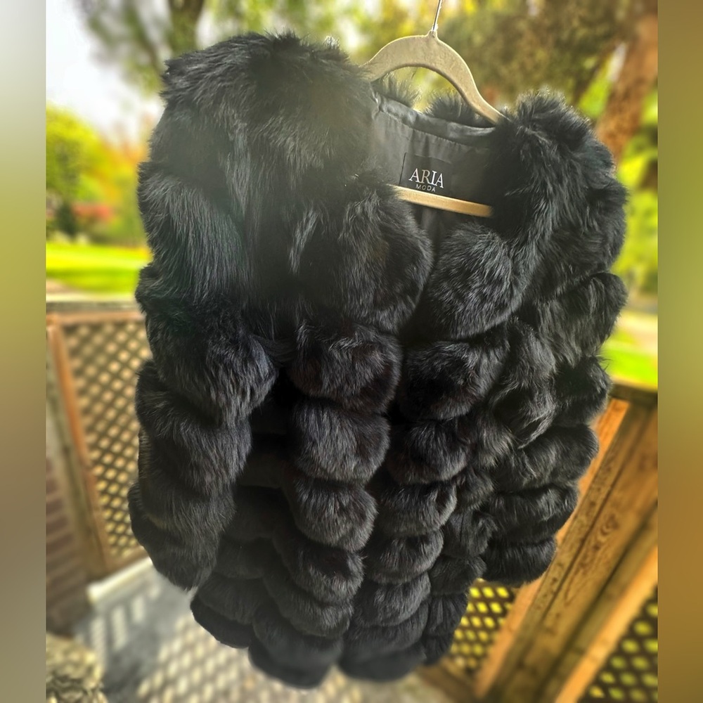 𝐋𝐔𝐗𝐔𝐑𝐘 𝟏𝟎𝟎% 𝐍𝐀𝐓𝐔𝐑𝐀𝐋 𝐅𝐔𝐑𝐂𝐎𝐀𝐓/𝐉𝐀𝐂𝐊𝐄𝐓 HUGE DISCOUNT - Picture 5 of 8